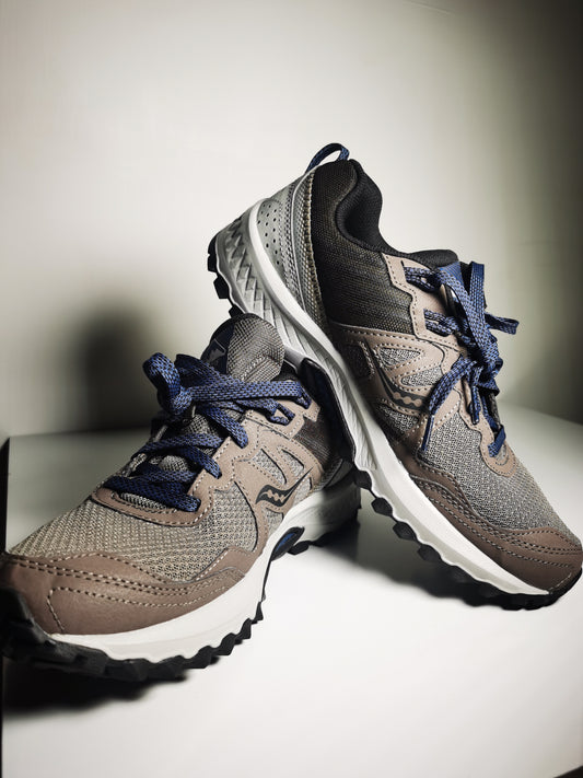 Saucony Trail Gris / Cafe No 26.5