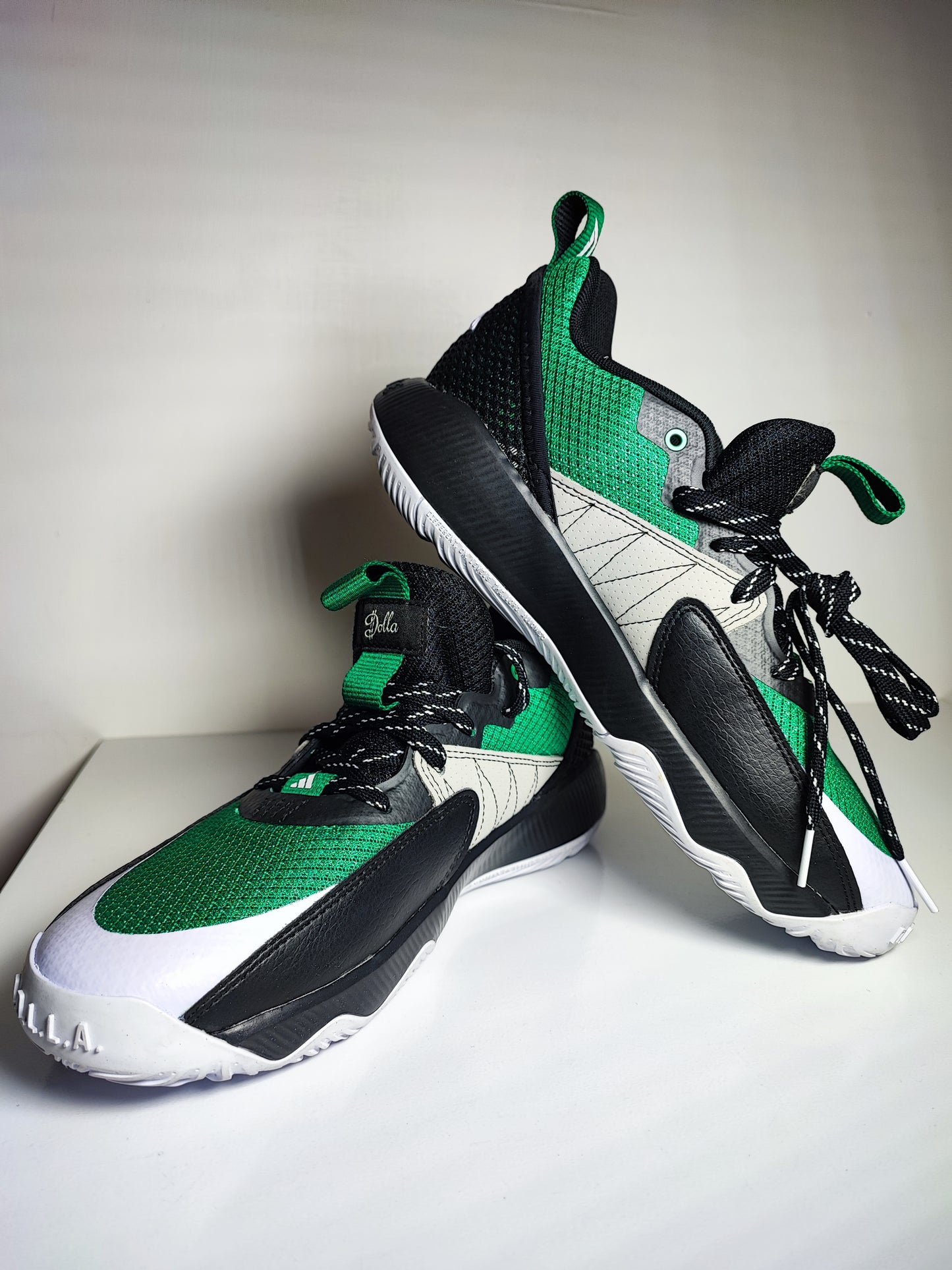 Adidas Basketball Dolla Verde / Negro No 26