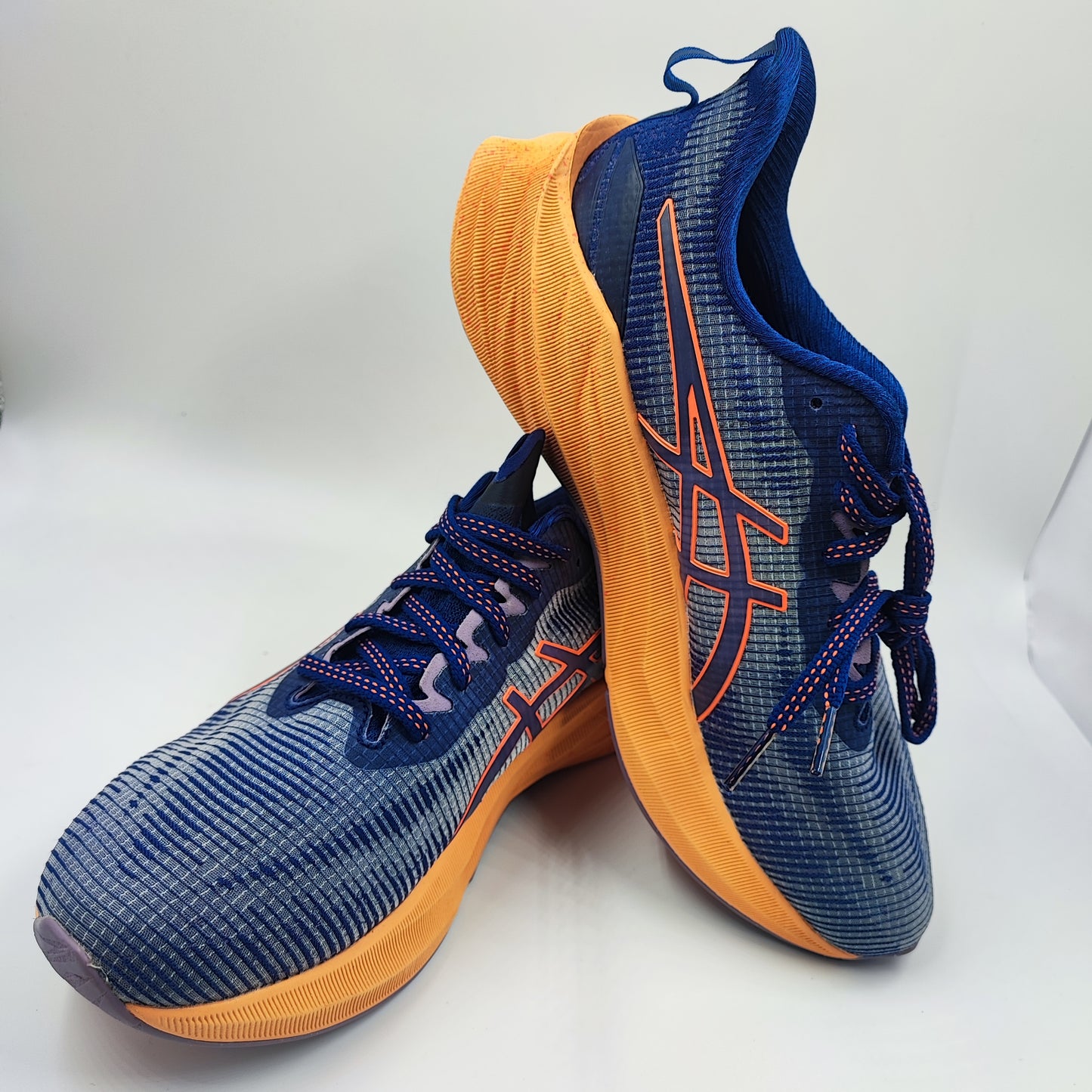 Asics Novablast 3 Running Naranja / Azul No 26