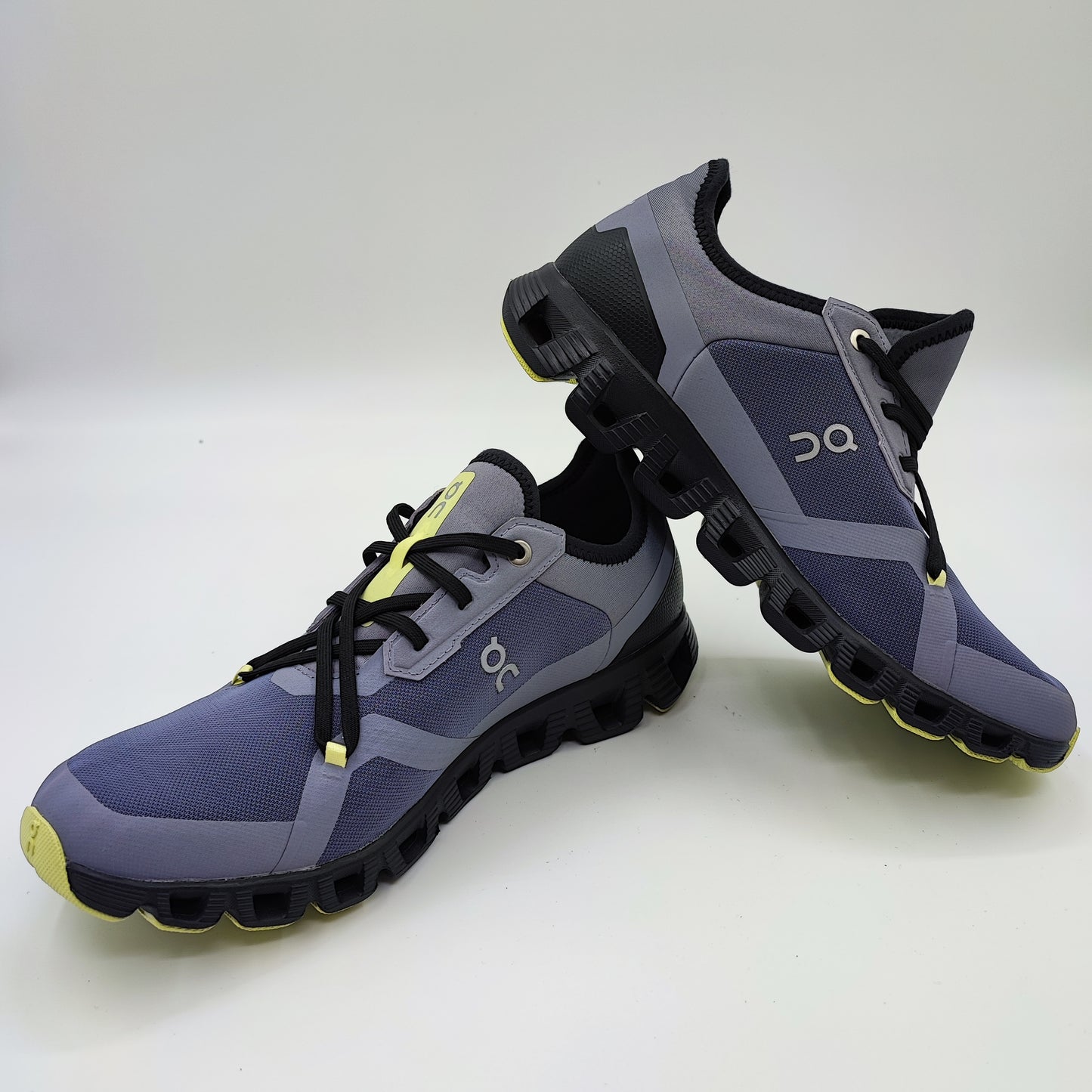 On Cloud Swiss Helion Running Pro No 26