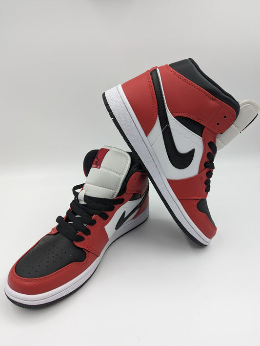 Nike Jordan Retro 1 Rojo / Negro / Blanco No 25