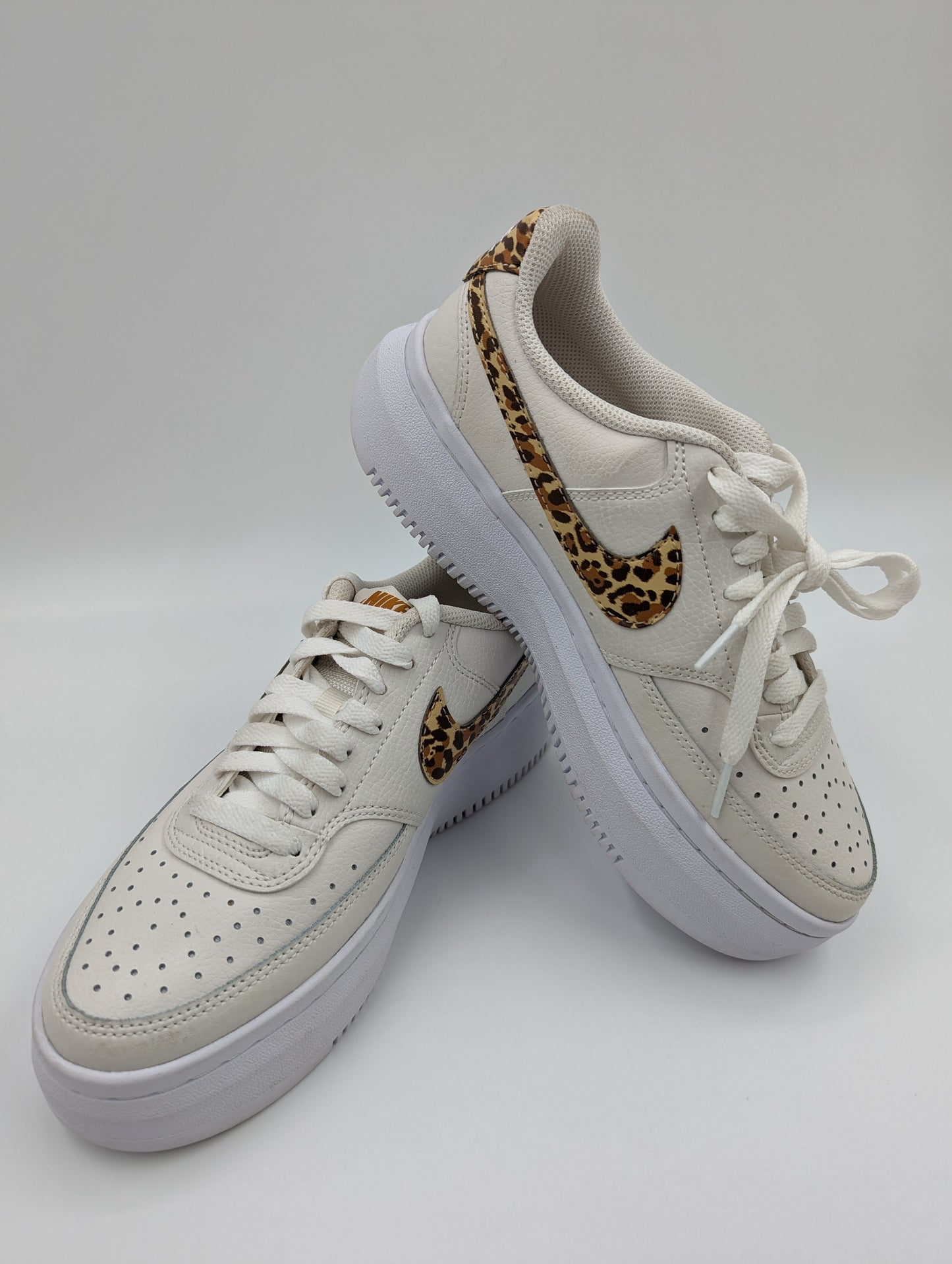 Nike Court Vision Casual Media Plataforma Beige / Blanco / Animal Print No 24.5