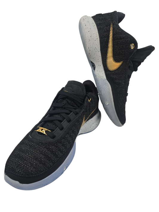 Nike Lebron XX Basketball Pro Negro / Dorado No 26.5