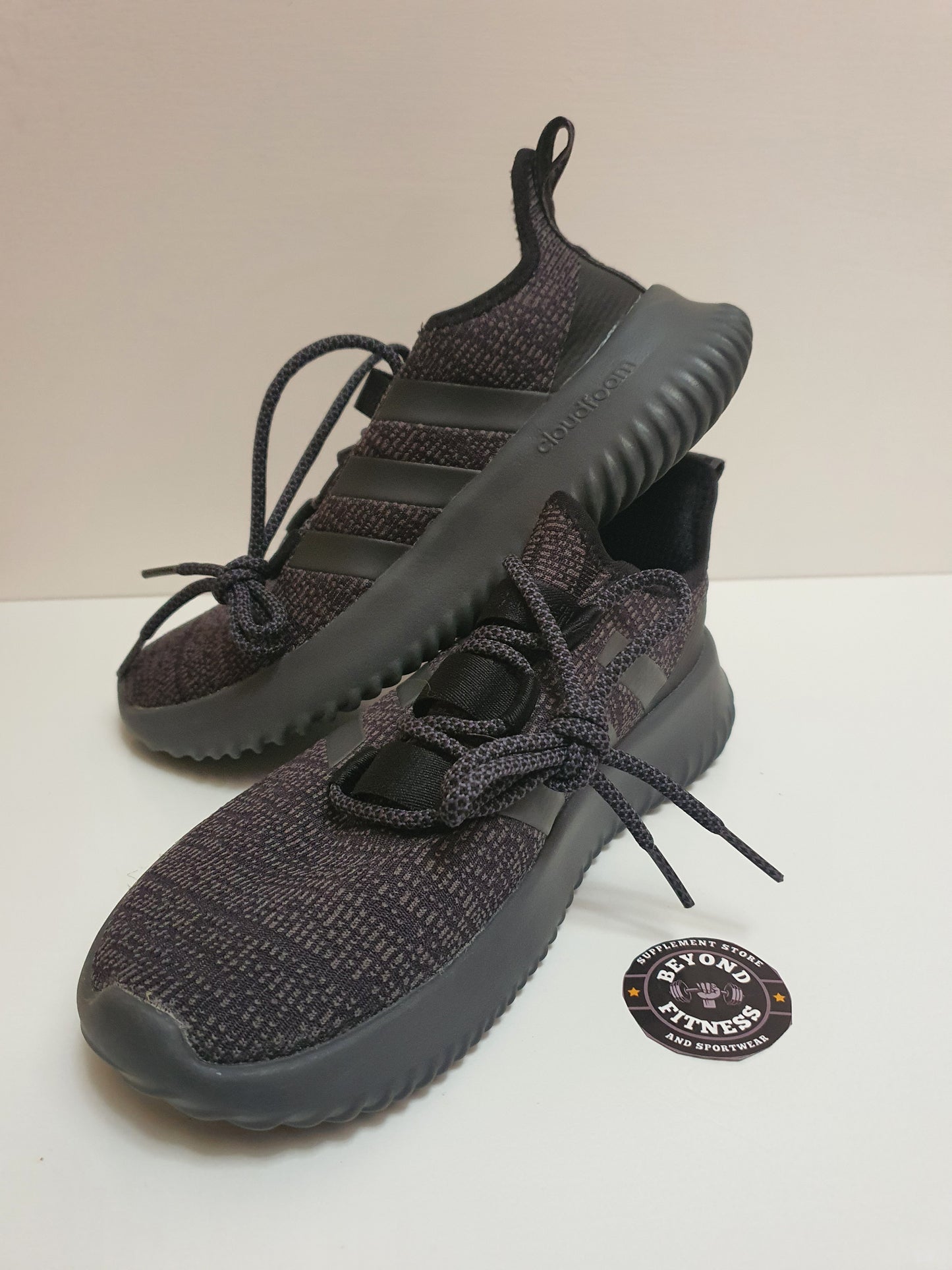 Adidas CloudFoam Black No 23.5