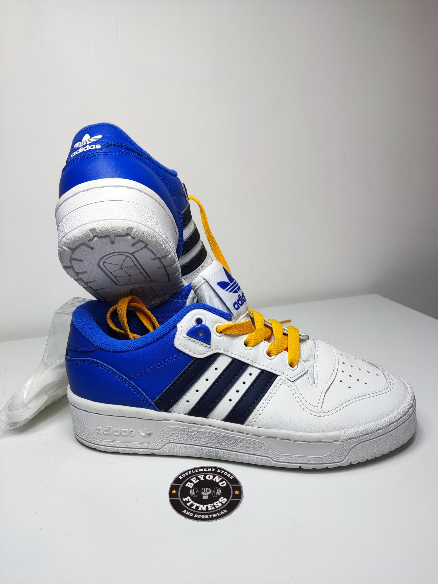 Adidas Rivlary Low Blanco No 22.5
