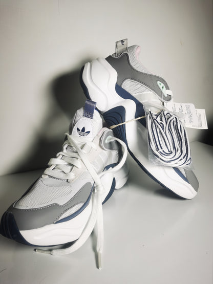 Adidas Magmur Runner Gris / Blanco No 25.5