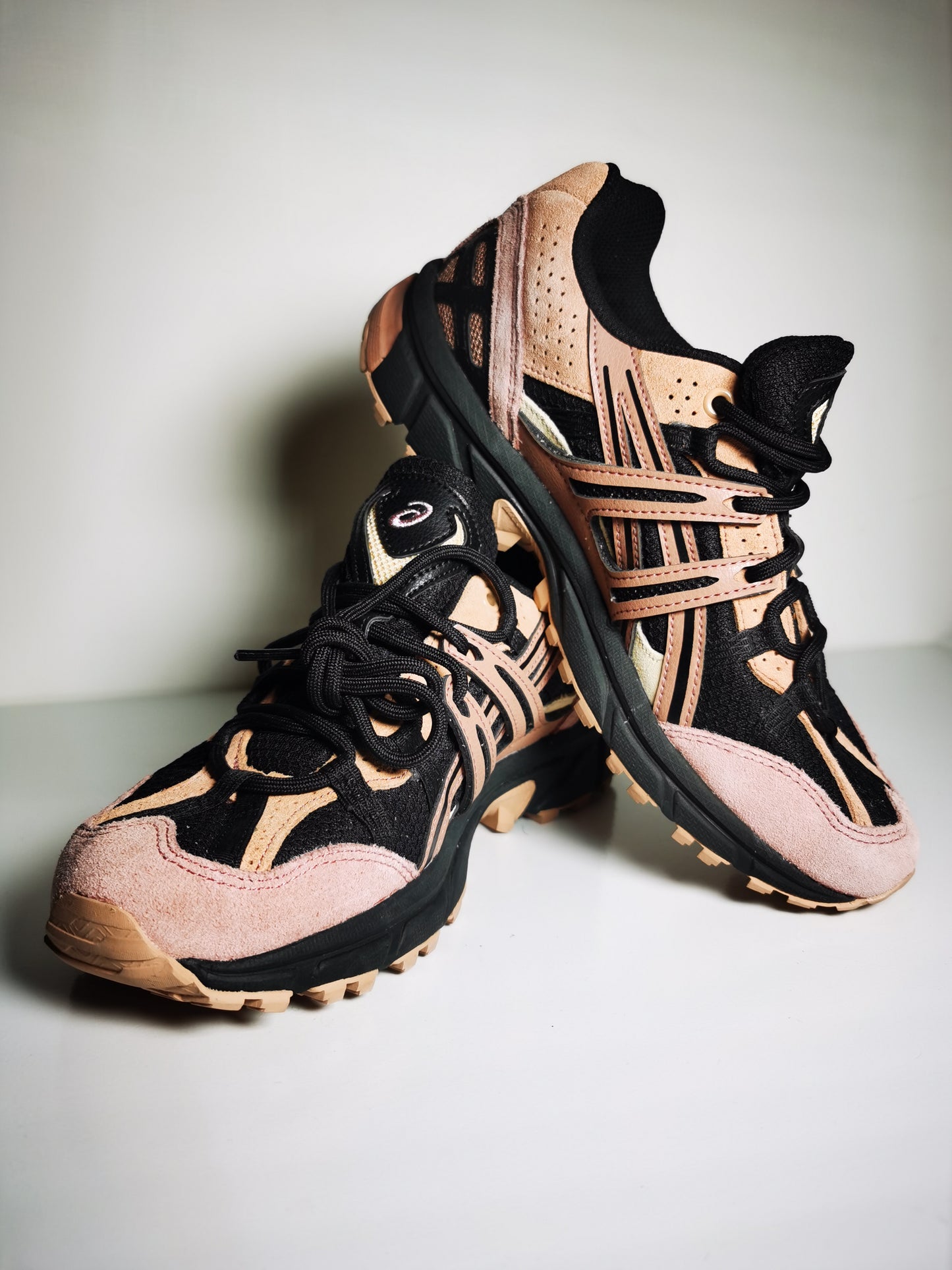Asics Gel Sonoma Mamey / Negro No 24