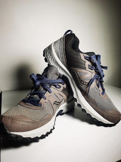 Saucony Trail Gris / Cafe No 26.5