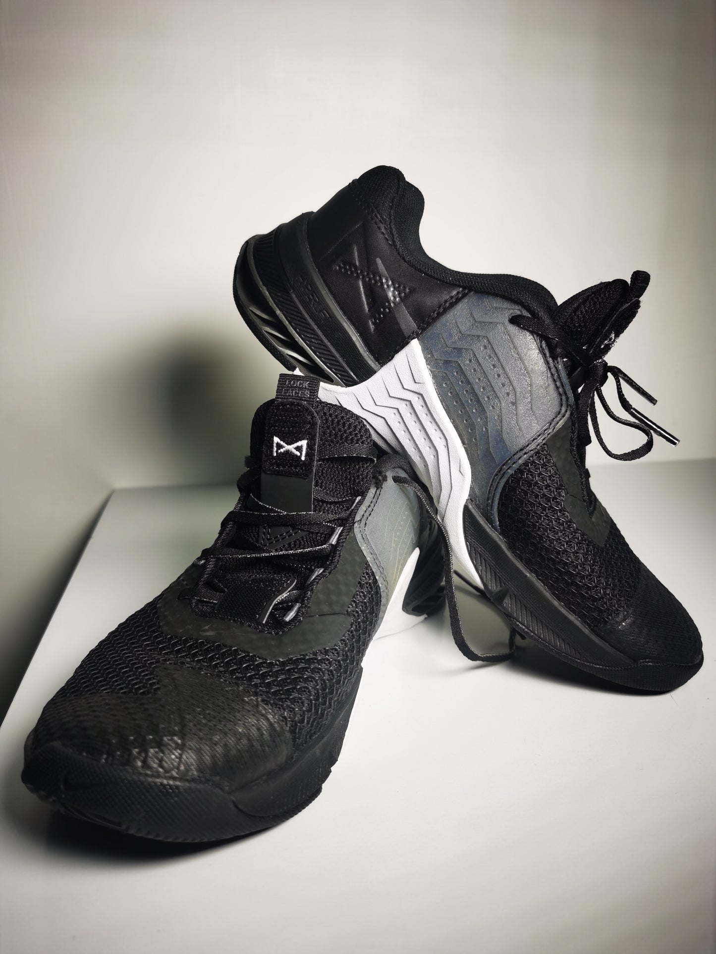 Nike Hyperlift Negro / Blanco No 24.5