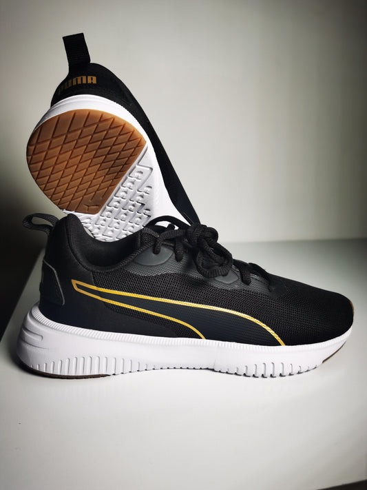 Puma Flyer Negro / Dorado No 23.5