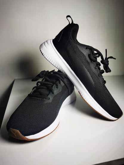 Puma Flyer Negro / Dorado No 23.5