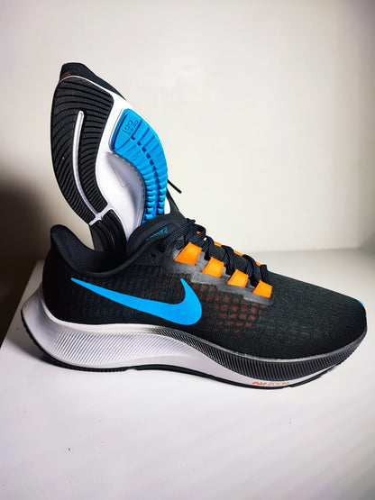 Nike Pegasus Negro / Azul / Naranja No 27.5