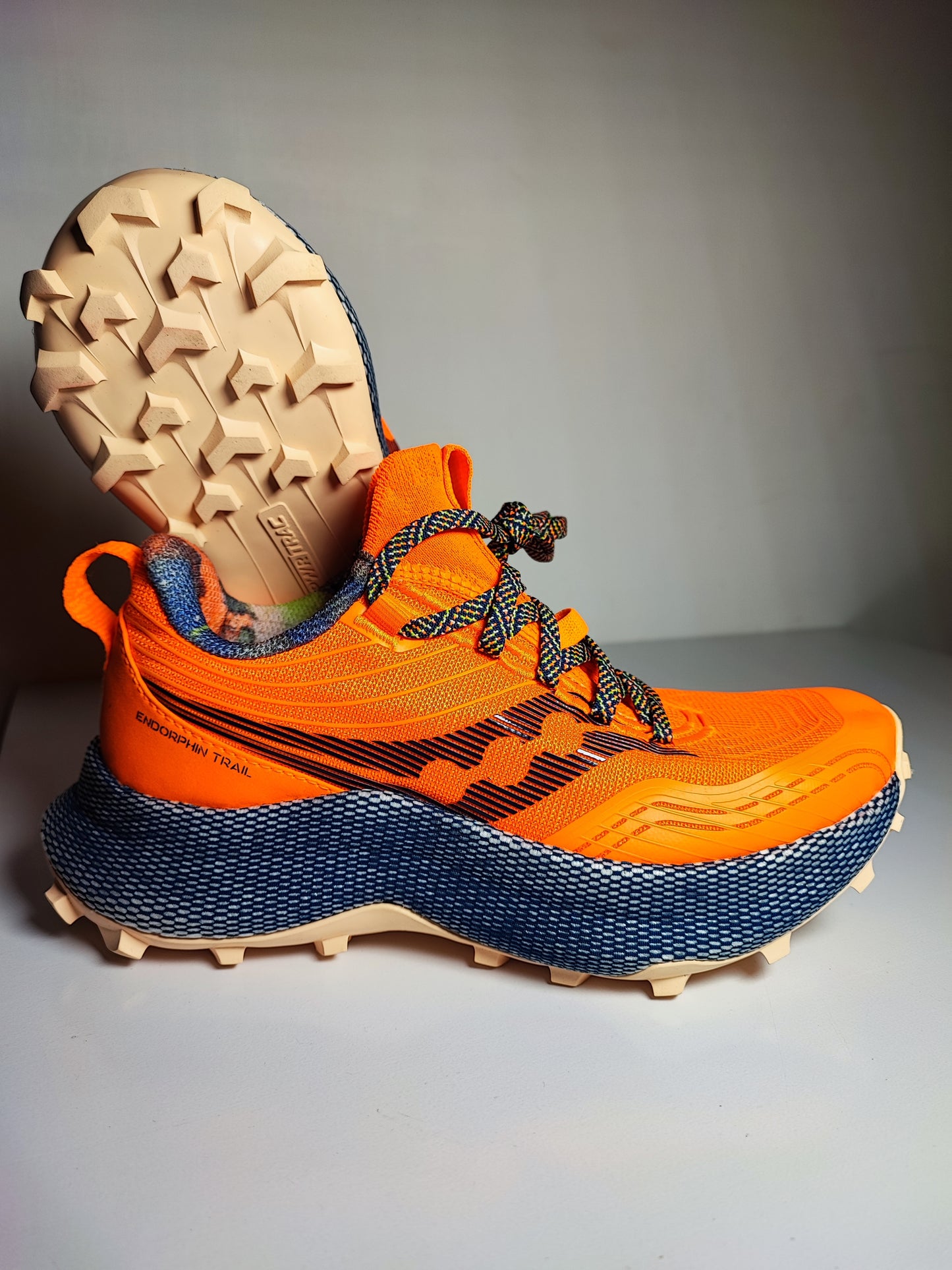 Saucony Endorphin Trail Naranja No 23