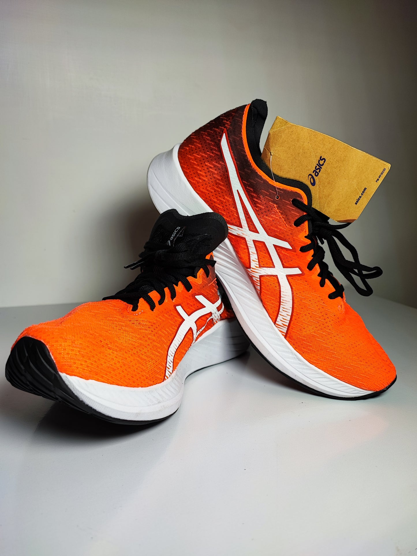 Asics Magic Speed Running Naranja/ Blanco No 26
