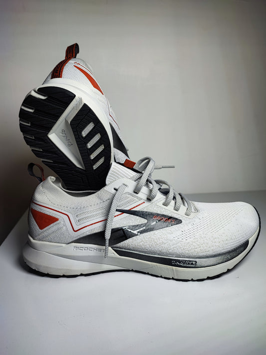 Brooks Ricochet Gris / Negro No 27.5