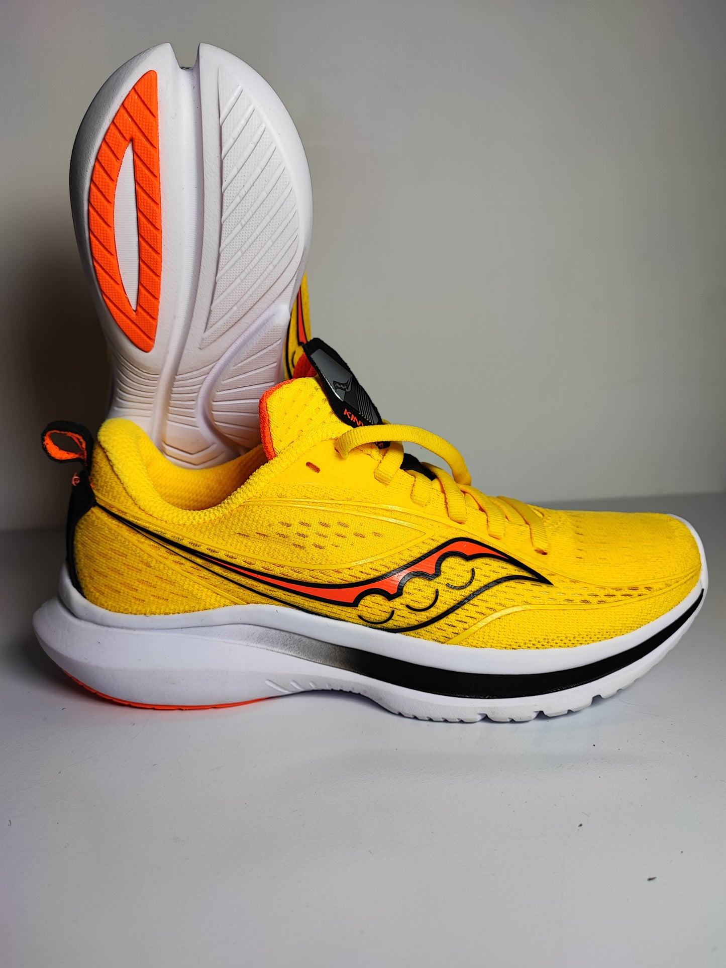Saucony Kinvara-13 Amarillo No 23.5