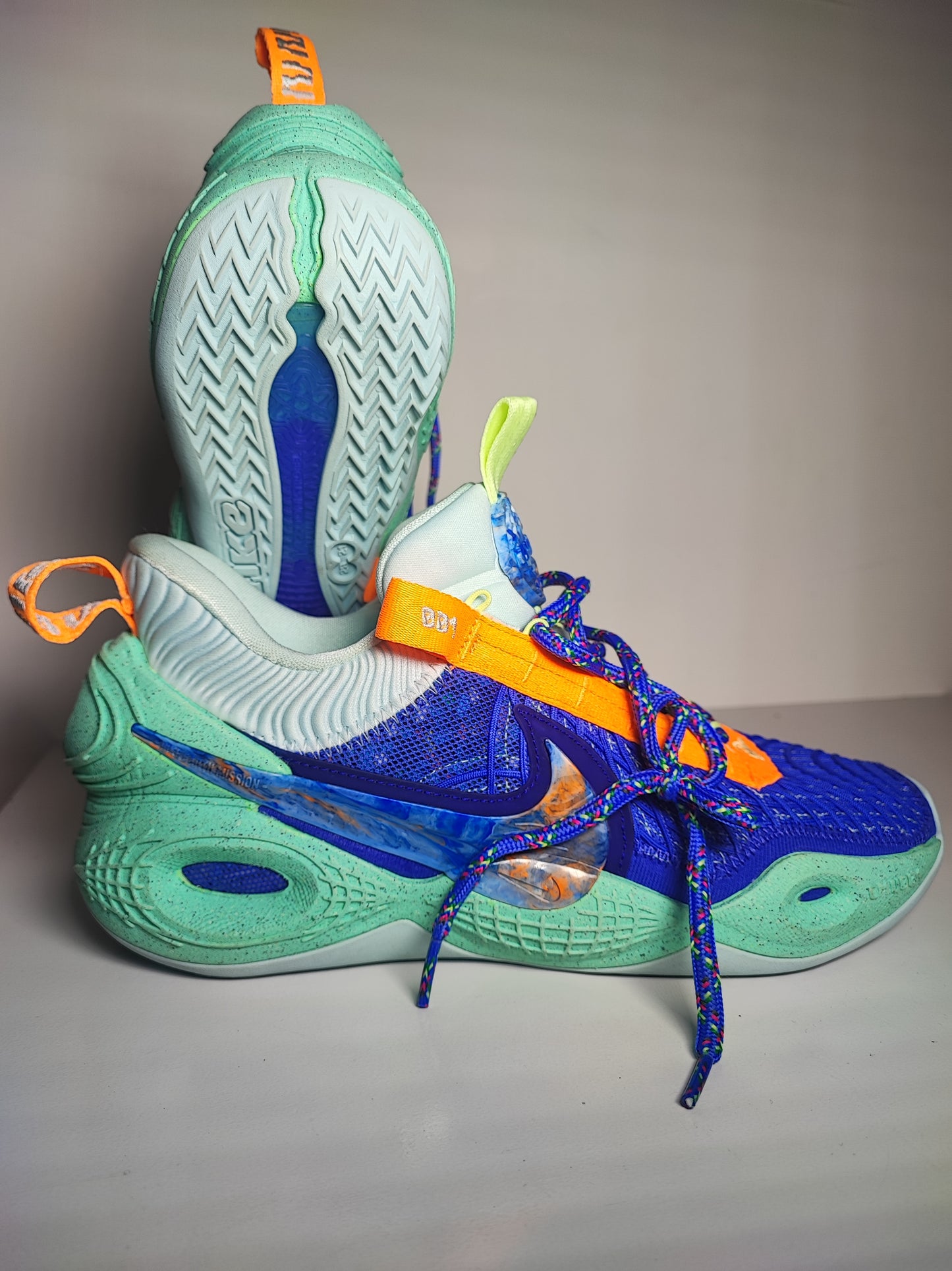 Nike Cosmic Basketball No 26