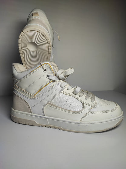 Bota alta Stradivarius Blanco No 25.5
