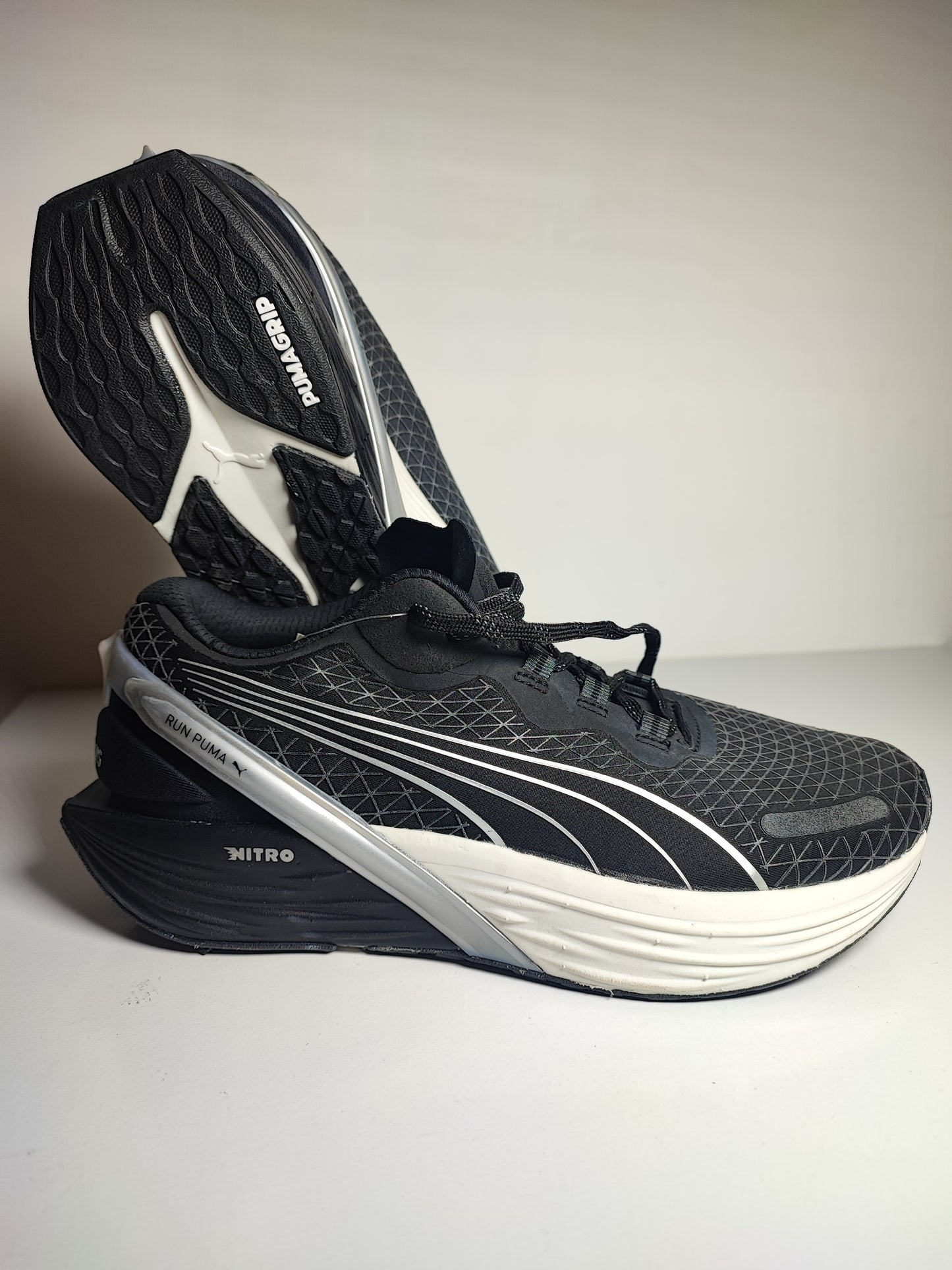 Puma Nitro Run xx Negro / Gris No 23.5