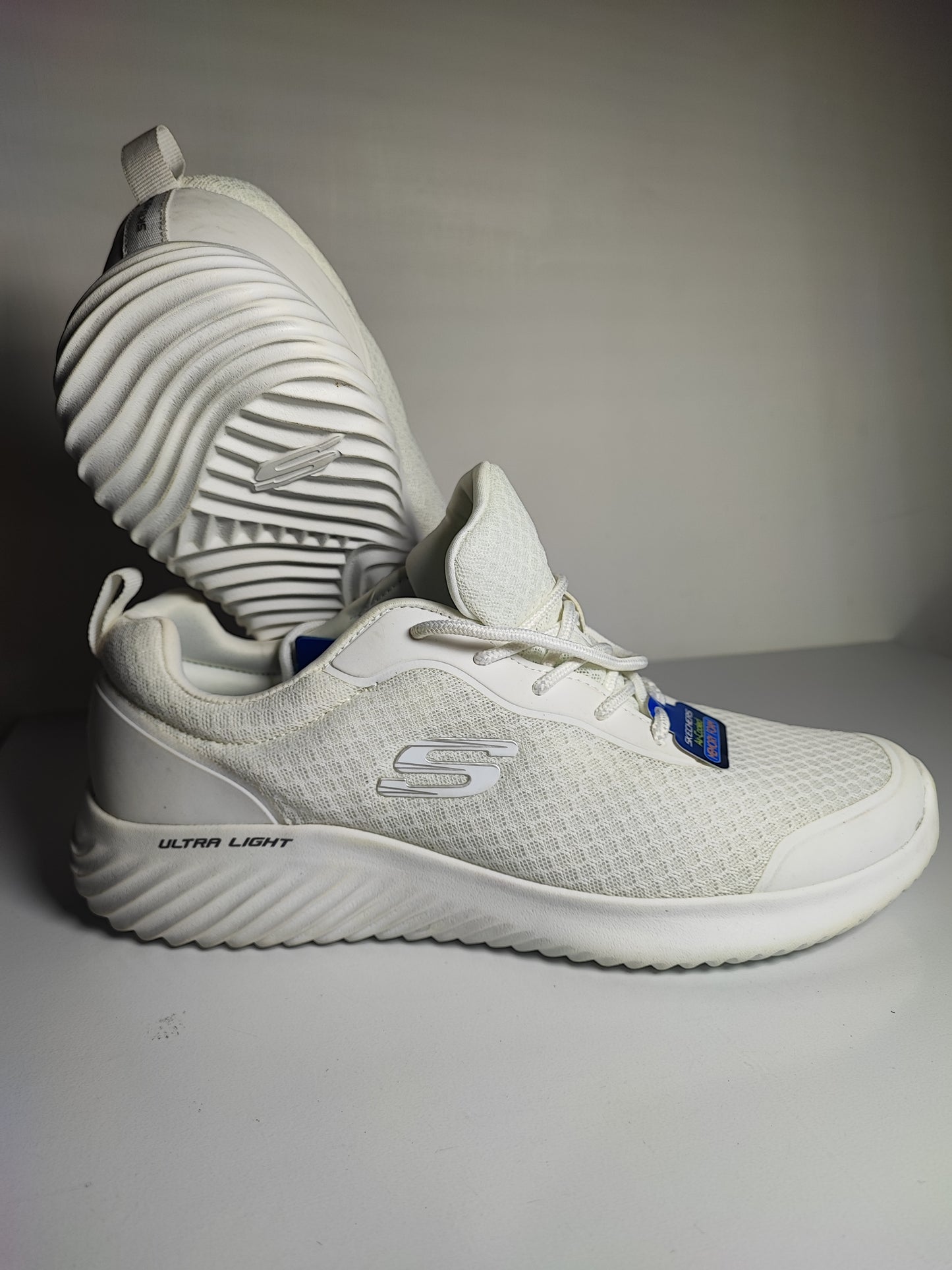 Skechers Air Cooled Memory Foam Blanco No 28.5