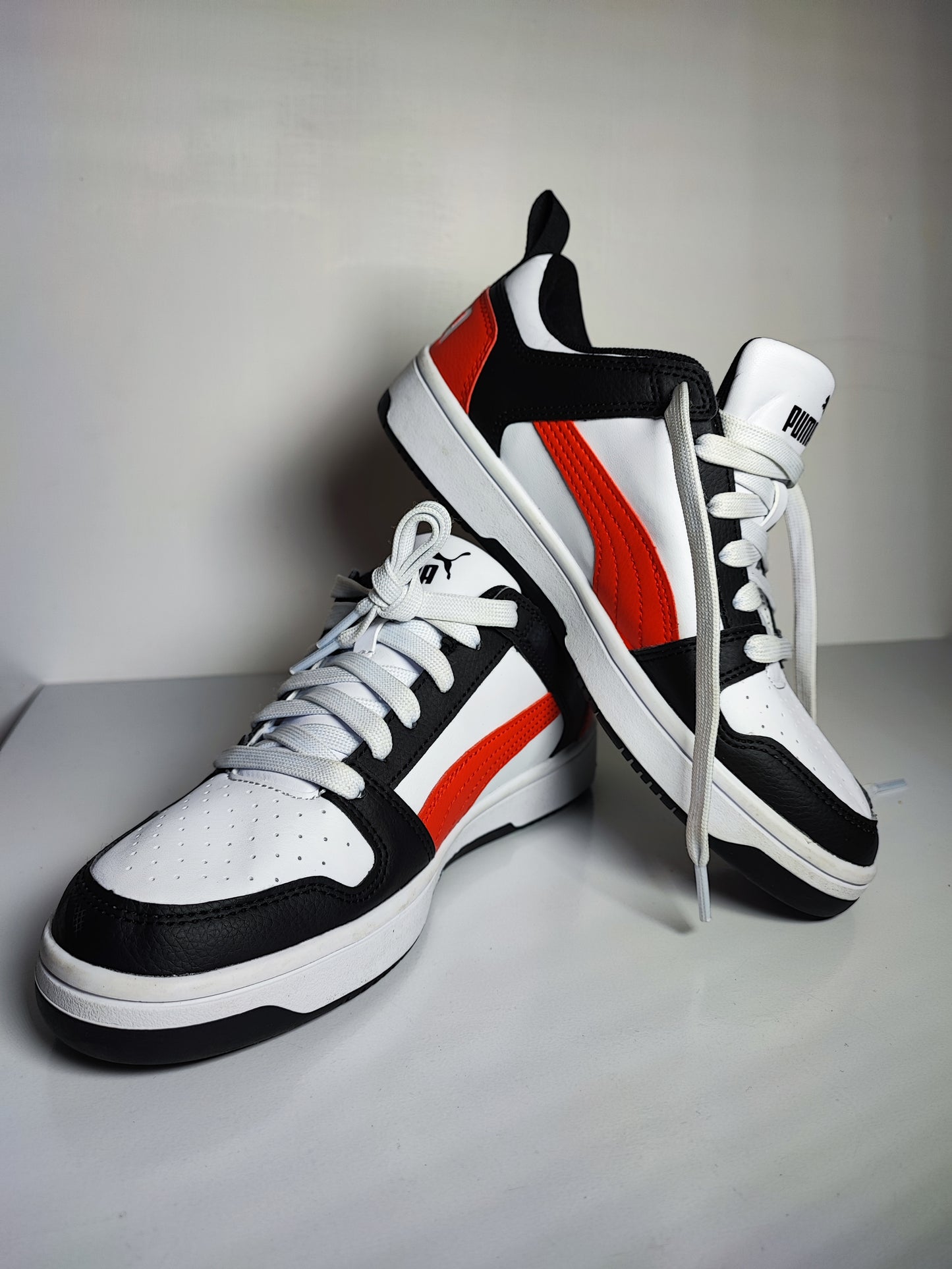Puma Comfort Casual Blanco / Rojo / Negro No 23.5