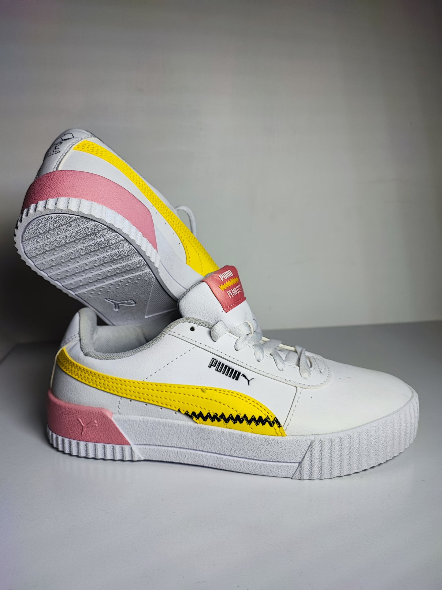 Puma Casual Edición especial Peanuts Blanco / Amarillo/ Rosa No 25