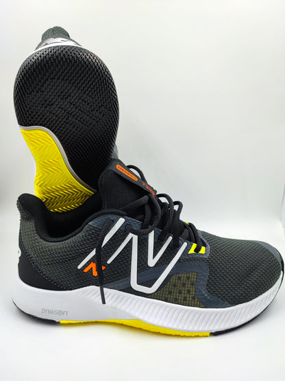 New Balance TNR Running Gris / Naranja No 27.5