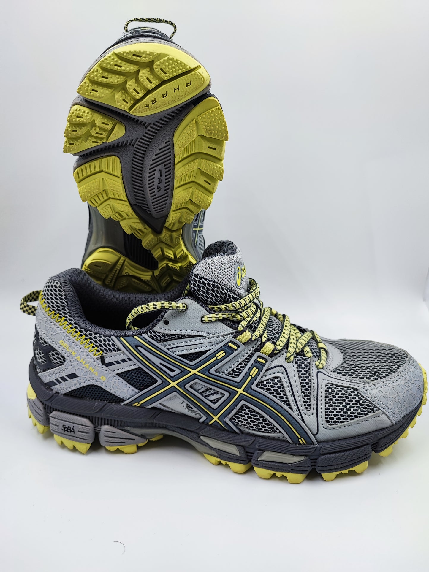 Asics Gel Kahana 8 Running Trail Gris / Amarillo No 23