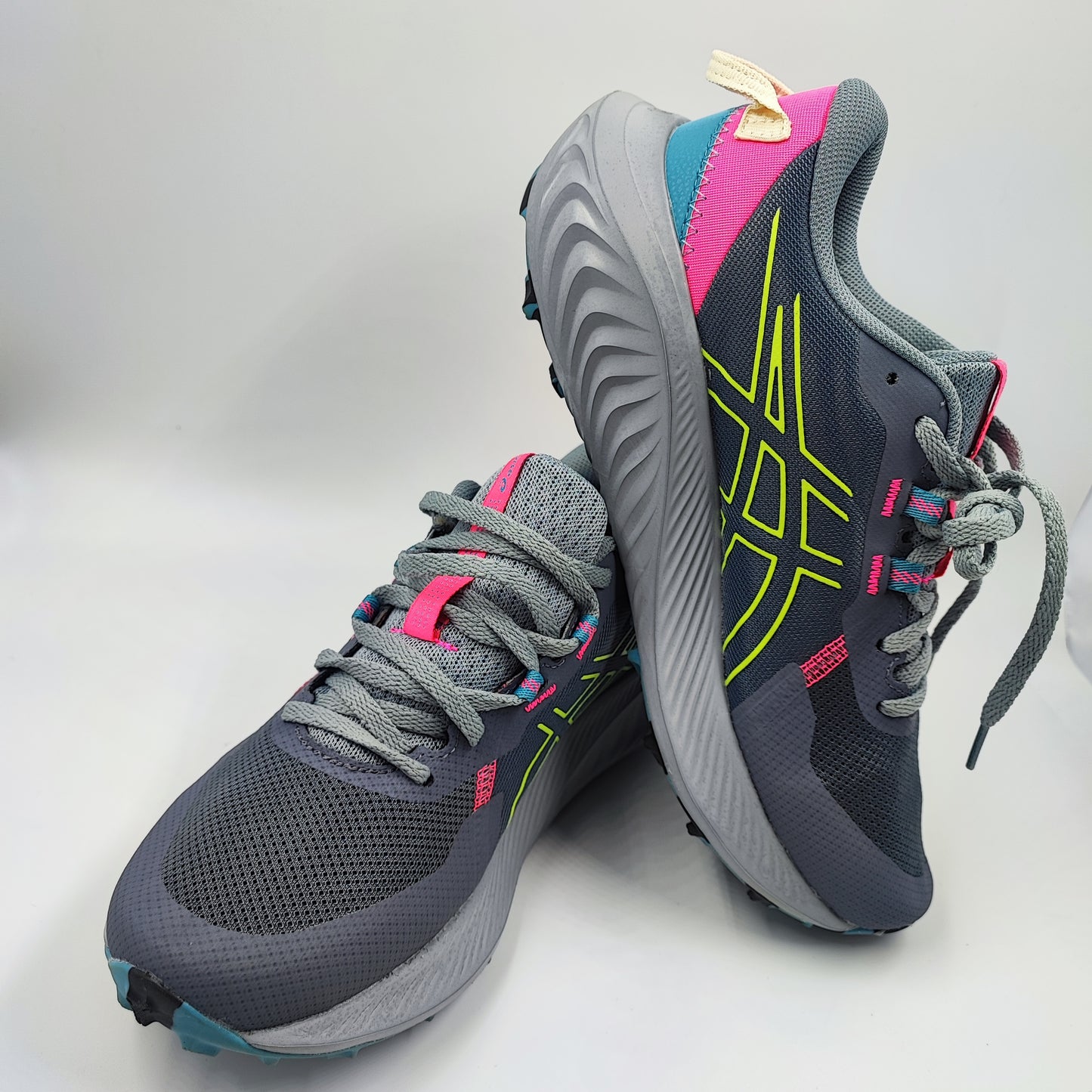 Asics Gel Excite Running Trail 2 Gris / Rosa No 25