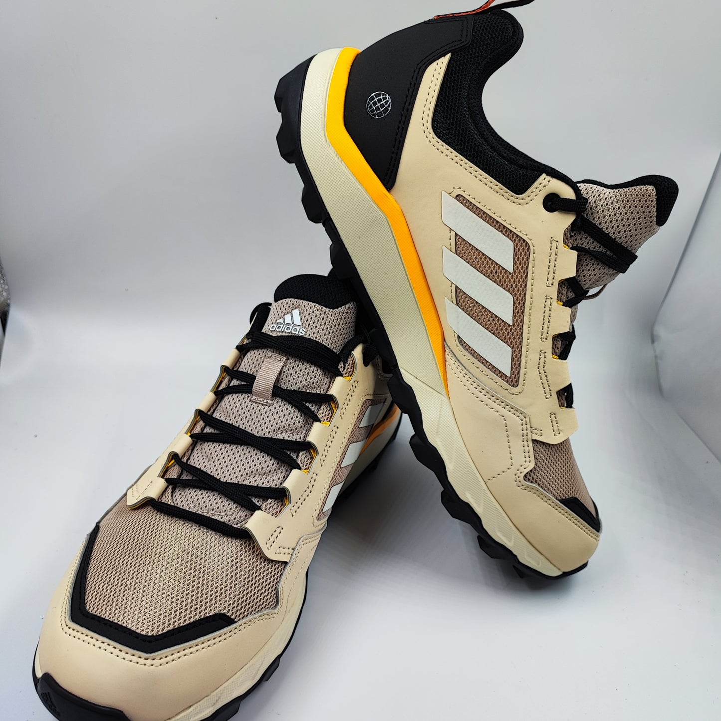Adidas Terrex All Terrain Beige / Negro / Amarillo No 27.5