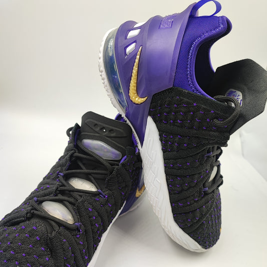 Nike Lebron James Basketball Negro / Morado No 24