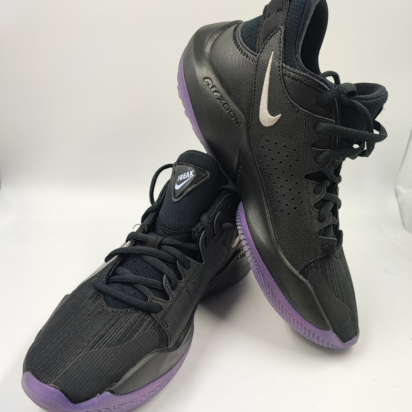 Nike Giannis Freak Basketball Negro / Morado No 24.5