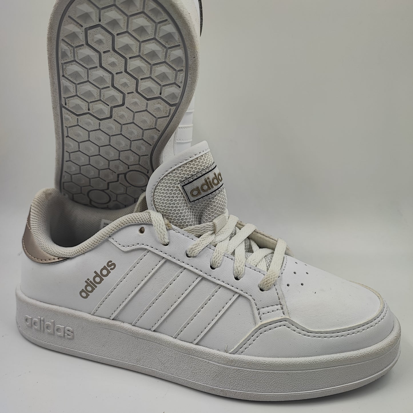 Adidas Casual Basic Blanco No 22