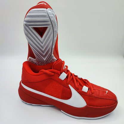 Giannis Freak 5 Basketball Low Rojo / Blanco No 26.5