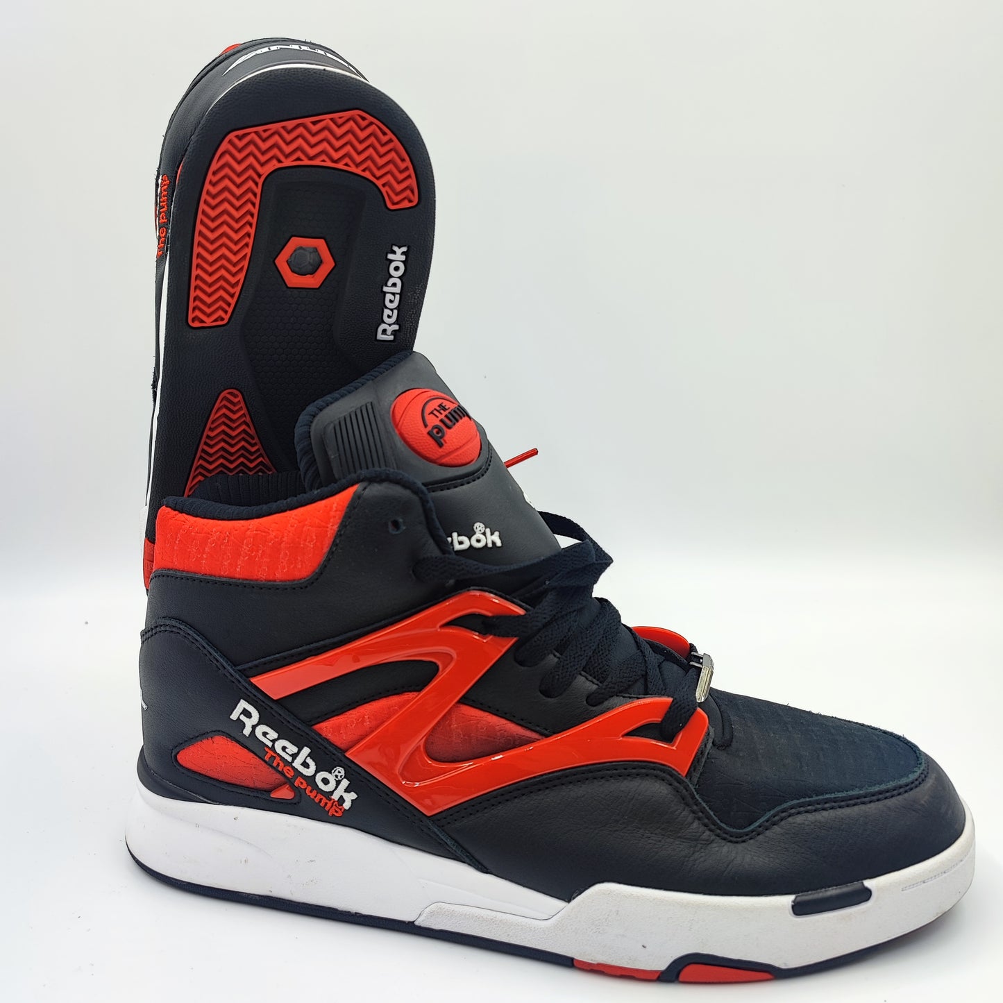 Reebok Pump Omni Zone II Basketball Negro / Rojo No 30