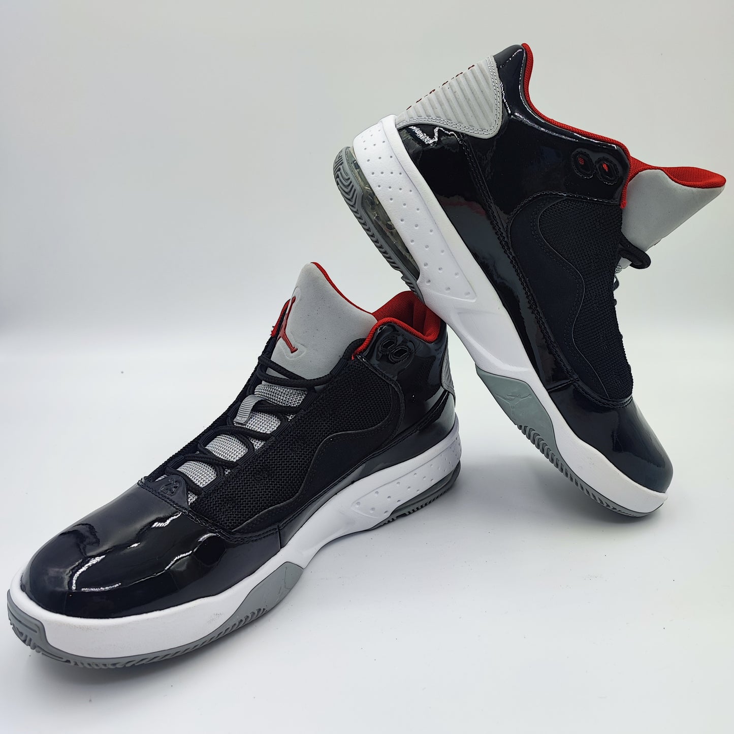 Michael Jordan Aura Basketball Pro Negro / Gris / Blanco No 27.5
