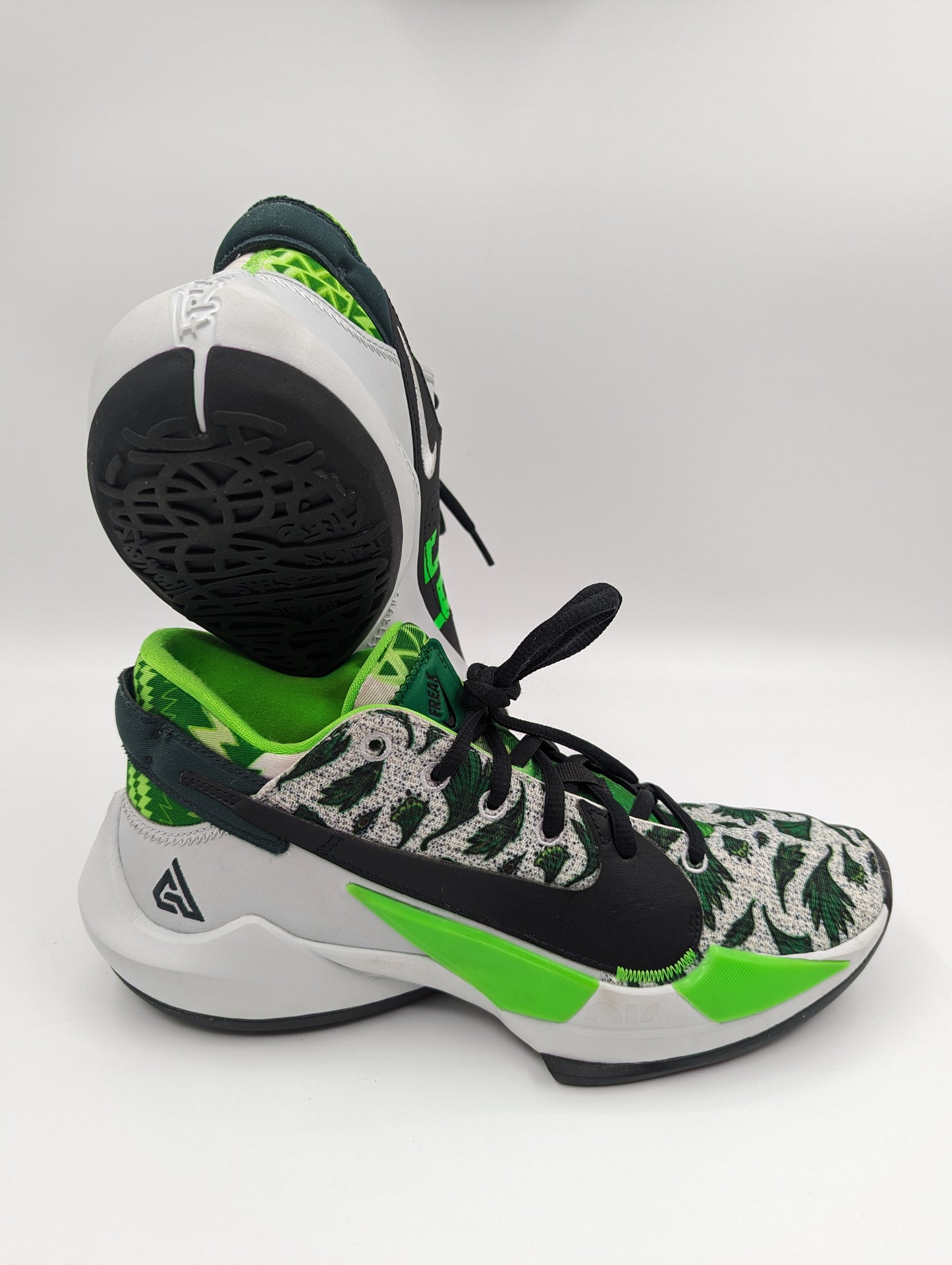 Nike Giannis Antetokoumpo Freak 2 Basketball Edición especial Verde / Negro / Gris No 25