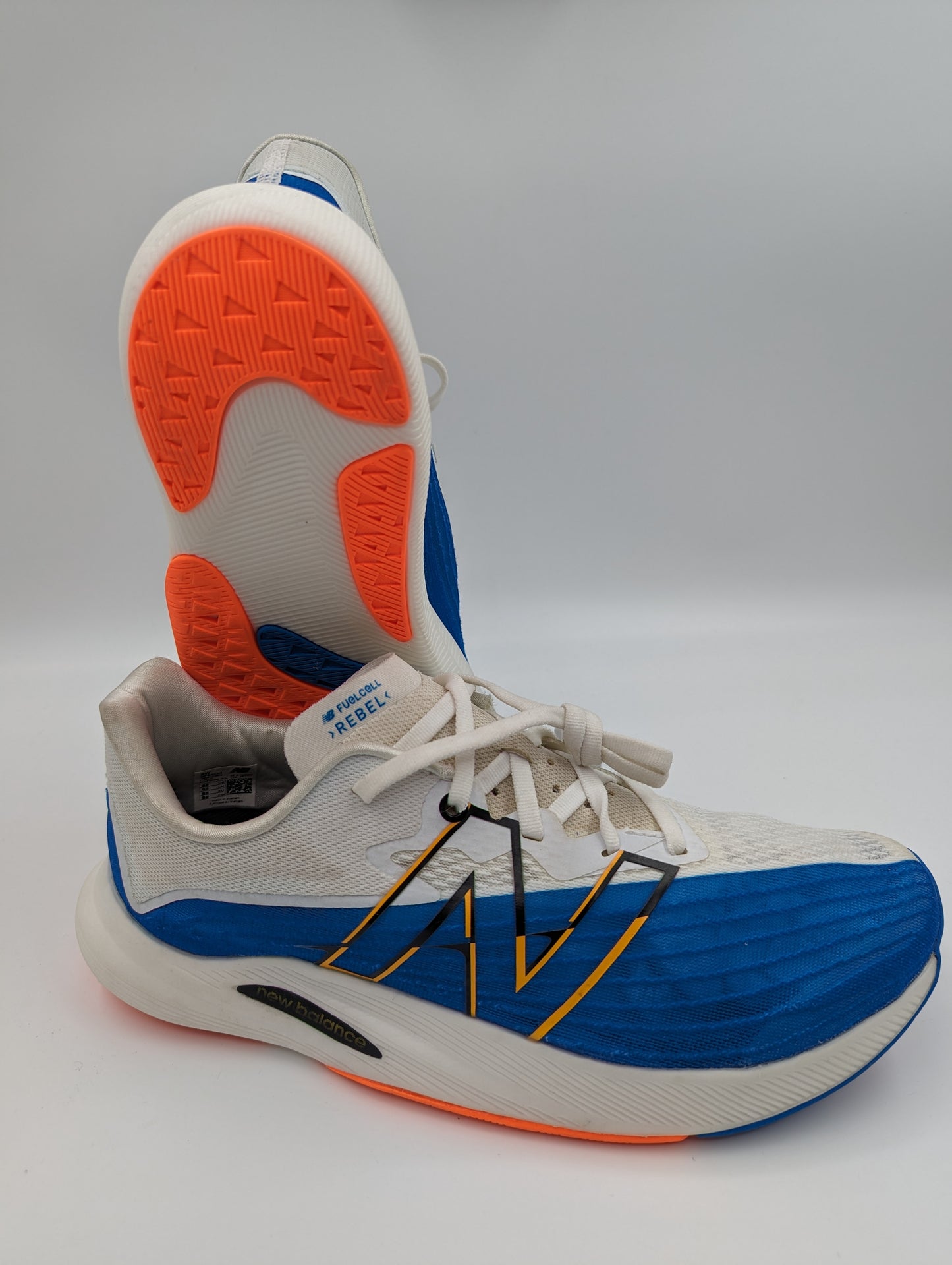 New Balance Fuel Cell Rebel V2 Running Pro Azul / Blanco No 27