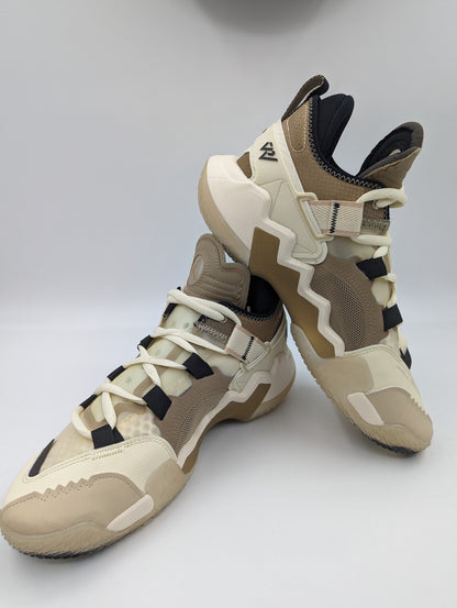 Jordan Why Not 5 Basketball Med Beige / Cafe No 28