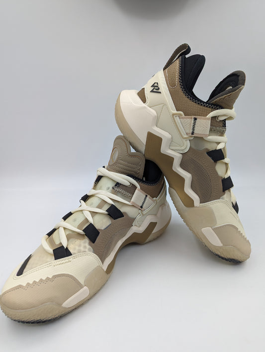 Jordan Why Not 5 Basketball Med Beige / Cafe No 28