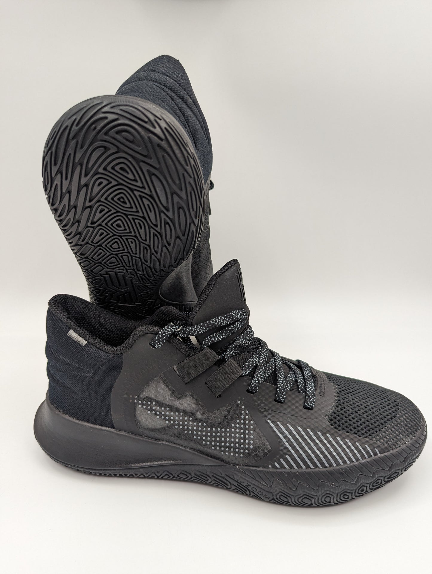 Nike Kyrie Irving Fly Trap 5 Basketball Negro No 26.5