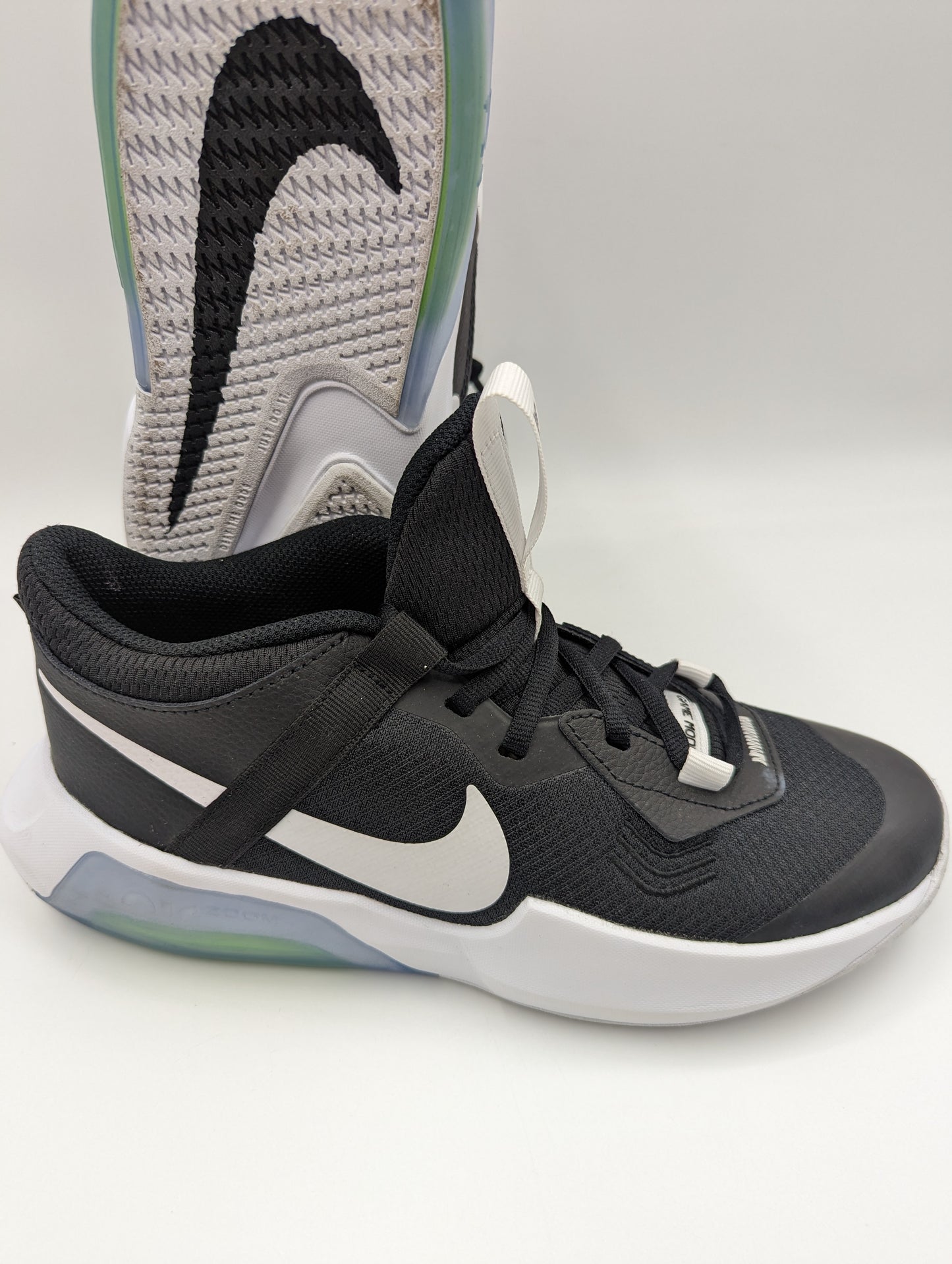 Nike Zoom Crossover Basketball Negro / Blanco No 24.5