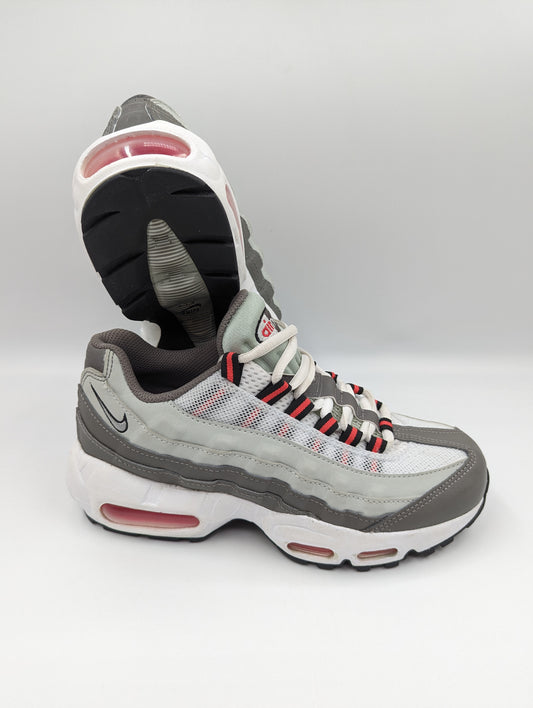 Nike Airmax 95 Casual / Training Gris / Rojo No 23.5