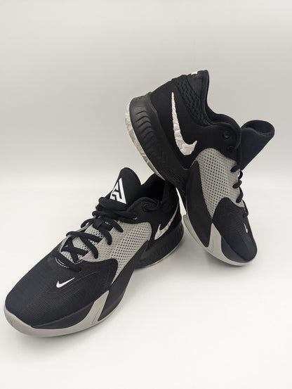 Giannis Antetokoumpo Freak 4 Basketball Negro / Blanco No 24