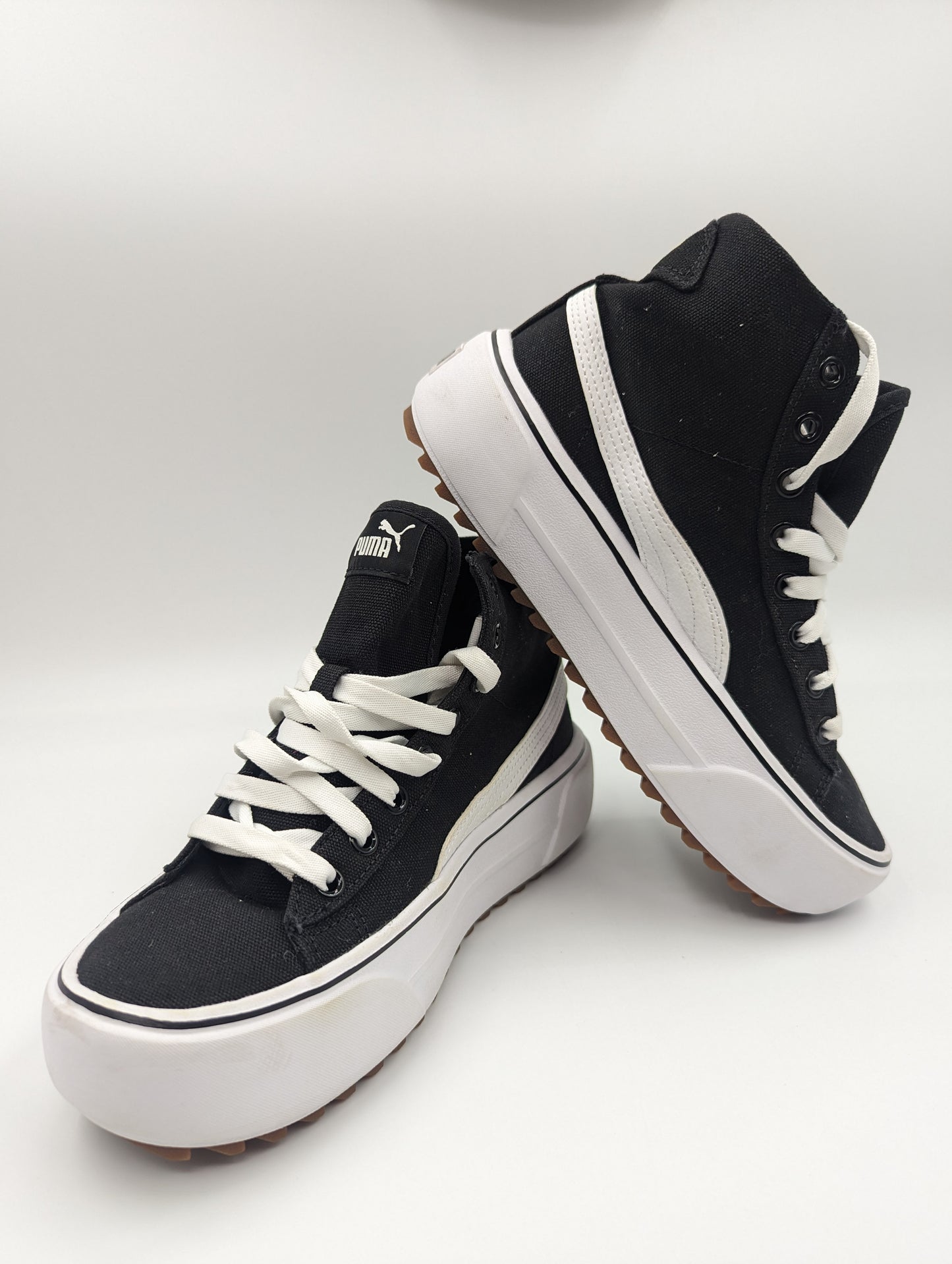 Puma Kaia Bota Mid Casual Negro / Blanco No 22.5