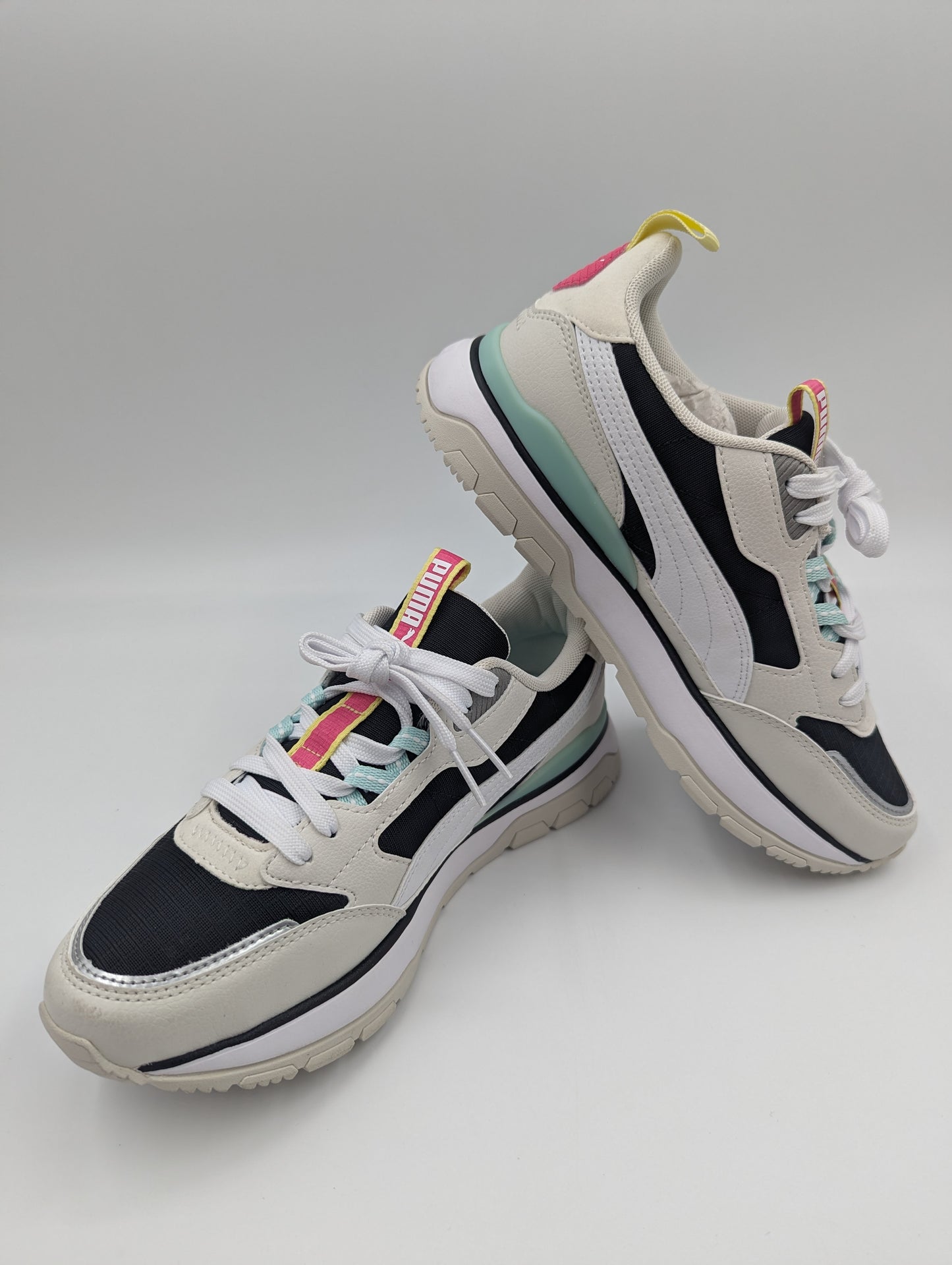 Puma R78 Trek Casual / Training No 23.5