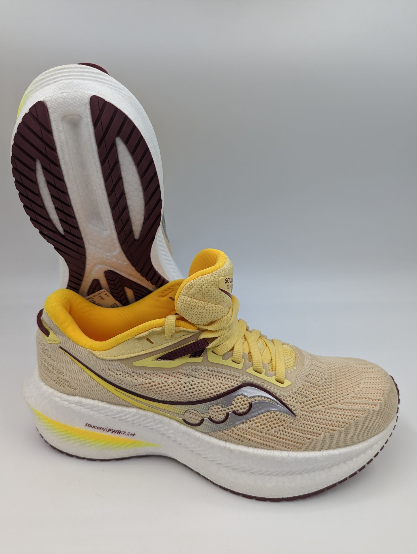 Saucony Triumph 21 Running Pro Beige / Amarillo / Blanco No 23.5