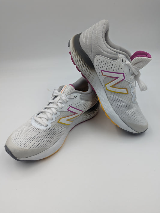 New Balance 520 Running / Training Gris / Blanco / Colors No 25