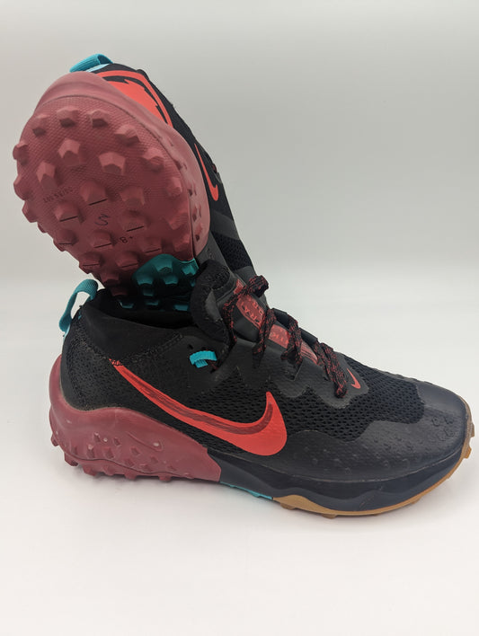 Nike Trail Wild Horse Running / Training Negro / Rojo No 25