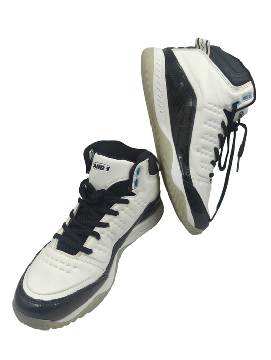 And 1 Basketball Bota Blanco / Negro  No 25
